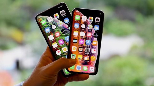 Nói không với 5G trên iPhone 2019, có phải Tim Cook và Apple "chơi ngông"?