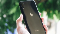 Trên tay Vsmart Star: 2 triệu đồng được chip Snapdragon, camera kép, bảo hành 18 tháng