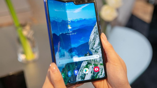 Samsung dự tính sẽ thu về ít nhất 2 tỷ USD trong vài tuần từ việc bán Galaxy Fold