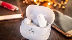 Không phải mỗi Airpods Pro mới có chống ồn và nghe âm thanh nền, 6 mẫu tai True Wireless này đã tích hợp từ lâu, giá chỉ từ 1.85 triệu