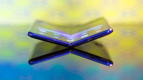 Tổng hợp tin đồn về Galaxy Fold 2: có phiên bản giá rẻ, hỗ trợ bút S-Pen, màn hình ngoài siêu lớn?