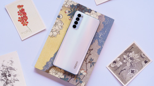 Trên tay OPPO Reno4 Pro tại Việt Nam: Màn hình cong 3D tràn viền, tần số quét 90Hz, sạc nhanh Super VOOC 2.0 65W đầy pin trong 36 phút