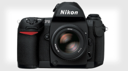 Nikon chính thức ngừng sản xuất Nikon F6 - chiếc máy ảnh chụp phim cuối cùng của hãng