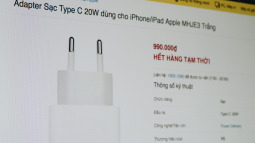 Không chỉ iPhone 12, ngay cả củ sạc Apple cũng cháy hàng, tăng giá tại Việt Nam