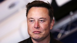 Tỷ phú Elon Musk có thể muốn chuyển một lượng lớn tiền mặt của Tesla thành Bitcoin