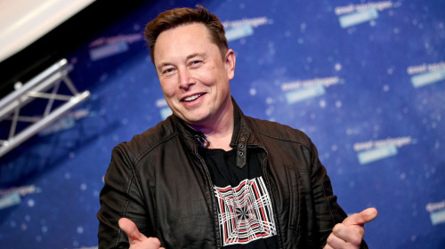 Elon Musk chính thức trở thành người giàu nhất Trái đất