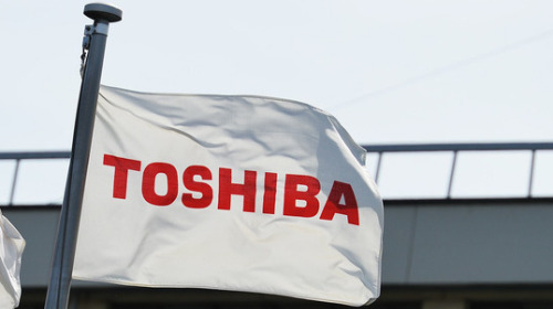 Toshiba cân nhắc chấp nhận "bán mình" với giá 20 tỷ USD