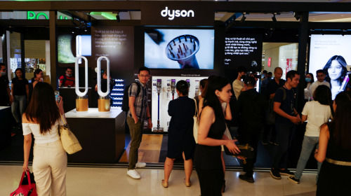 Dyson chính thức đưa sản phẩm về Việt Nam, người dùng có thể đến trải nghiệm trực tiếp tại Demo Zone ở Crescent Mall