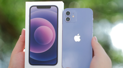 Trên tay iPhone 12 màu "tím mộng mơ" mới, giá chính hãng 22 triệu đồng