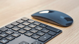 Apple xác nhận ngừng sản xuất các phụ kiện Magic Mouse, Keyboard và Trackpad màu xám