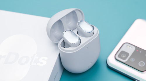 Redmi AirDots 3 Pro ra mắt: Thiết kế giống Pixel Buds, tích hợp chống ồn ANC, pin 28 giờ, giá chỉ hơn 1 triệu đồng