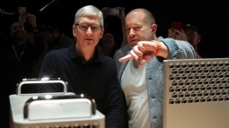 "Phù thủy thiết kế" Jony Ive khẳng định công ty LoveFrom vẫn còn làm việc với Apple