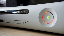 Lấy lỗi làm lời: Microsoft bán poster “Vòng tròn đỏ tử thần” từng ám ảnh Xbox 360