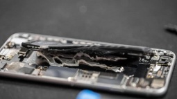Apple sẽ quyết giữ cho pin iPhone không dễ thay thế